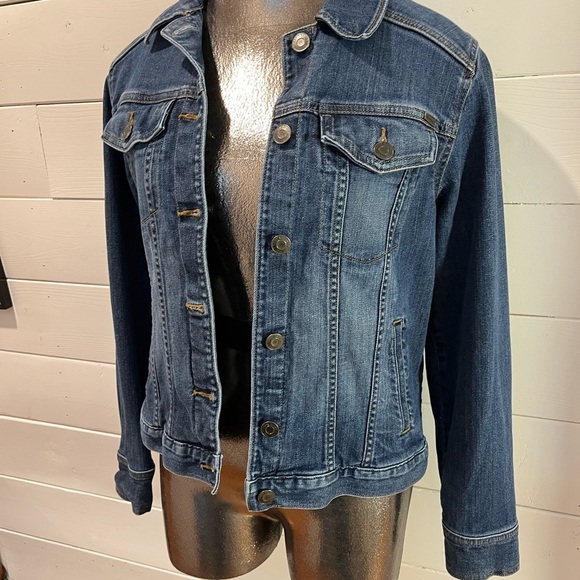 💙 EDDIE BAUER – Classic Denim Jacket – Size M - Picture 6 of 6